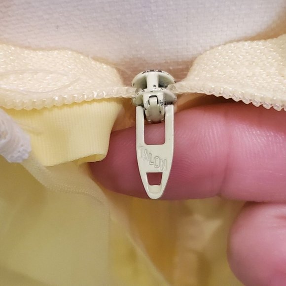 Vintage 70s Womens XS Lemon Yellow Long Maxi‎ Hostess Dress Ruffles Regencycore - Picture 8 of 9